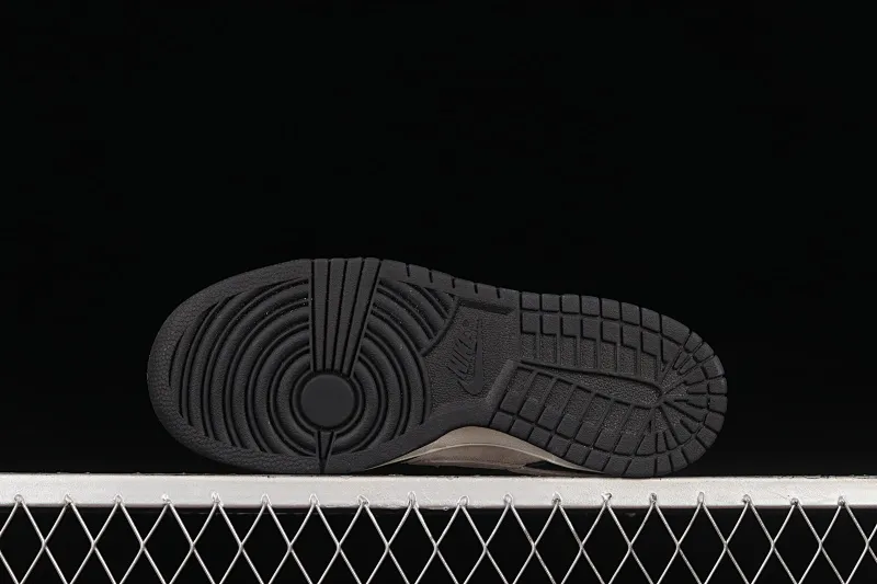All Categories Nk SB Dunk Series Nk SB Dunk Low Low-top sneakers Otomo Katsuhiro x NK SB Dunk Low "Steamboy OST" Otomo Katsuhiro co-branded SB low-top sports and leisure sneakers LP3445-001